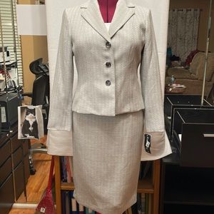 Evan Picone grey suit. Size 14. NWT